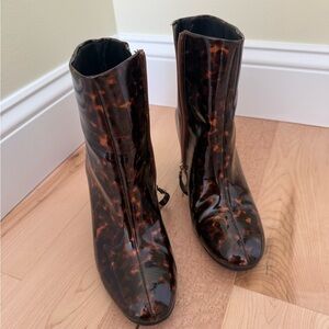 Lulu's Tortoiseshell Ankle Booties